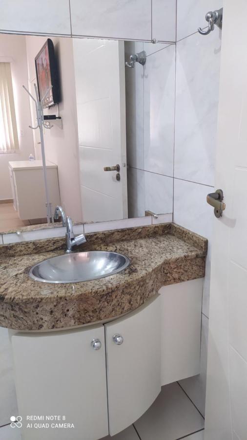 Familiar Com Ar,frigobar,wi Fi, Garagem Homestay Aparecida (Sao Paulo)
